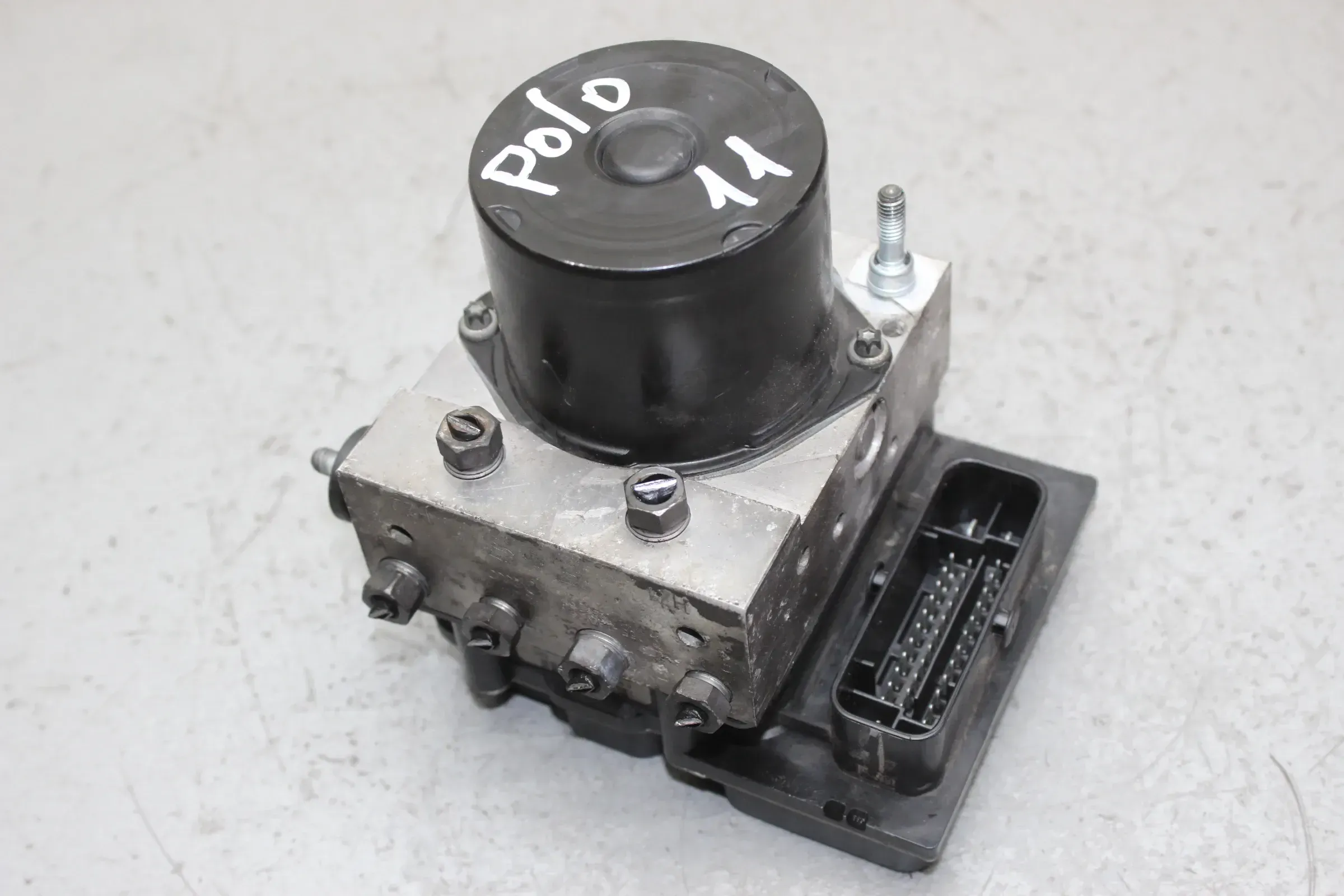 ABS Hydraulikblock Steuergerät 6R0907379AK 6R0614517AF VW Polo V 6R 1.6TDI Bj.11 - Bild 1