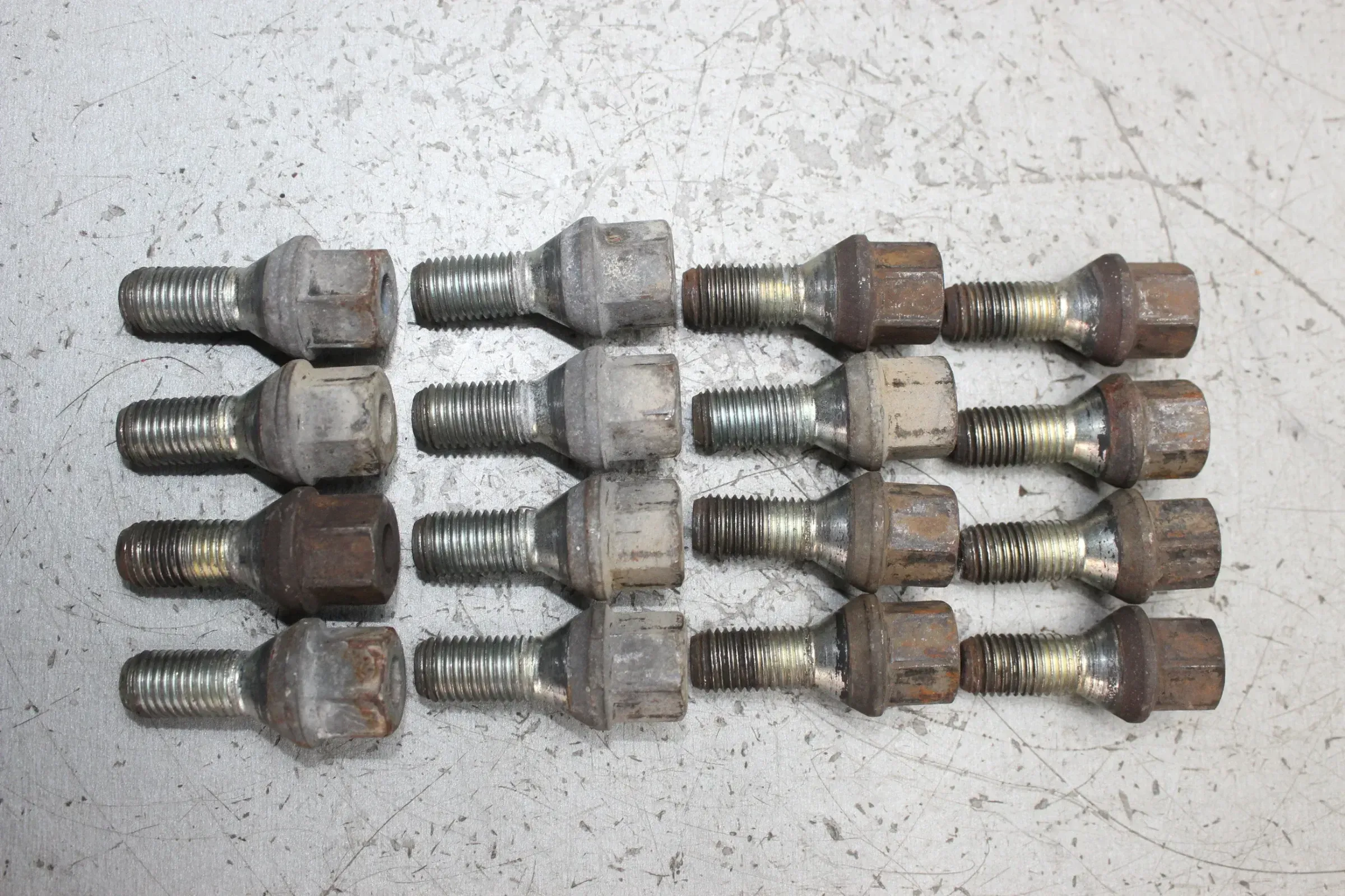 16x Radbolzen Radschrauben SW 17mm Opel Agila Suzuki Swift Wagon R+ MA Bj.04 - Bild 1