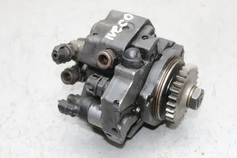 Background image for Einspritzpumpe Hochdruckpumpe BOSCH 0445020007 IVECO