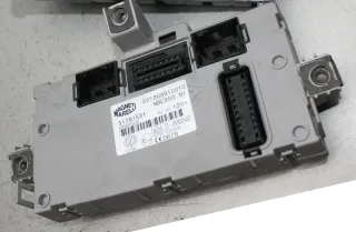 Sicherungskasten Steuergerät 51781531 Fiat Idea 350 Bj.07 - Bild 1