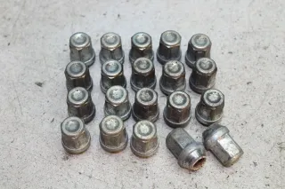 20x Radmutter Radschrauben SW 19 Ford Focus C-MAX Bj.06 - Bild 1