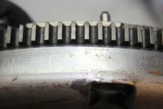 Zweimassenschwungrad Schwungscheibe 03L105264T Skoda Fabia II 5J 1.6 TDi Bj.10 - Bild 3