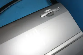 Fahrertür Tür mit Türscheibe vorne links Silber, Z2S Suzuki Liana ER Bj.07 - Bild 4