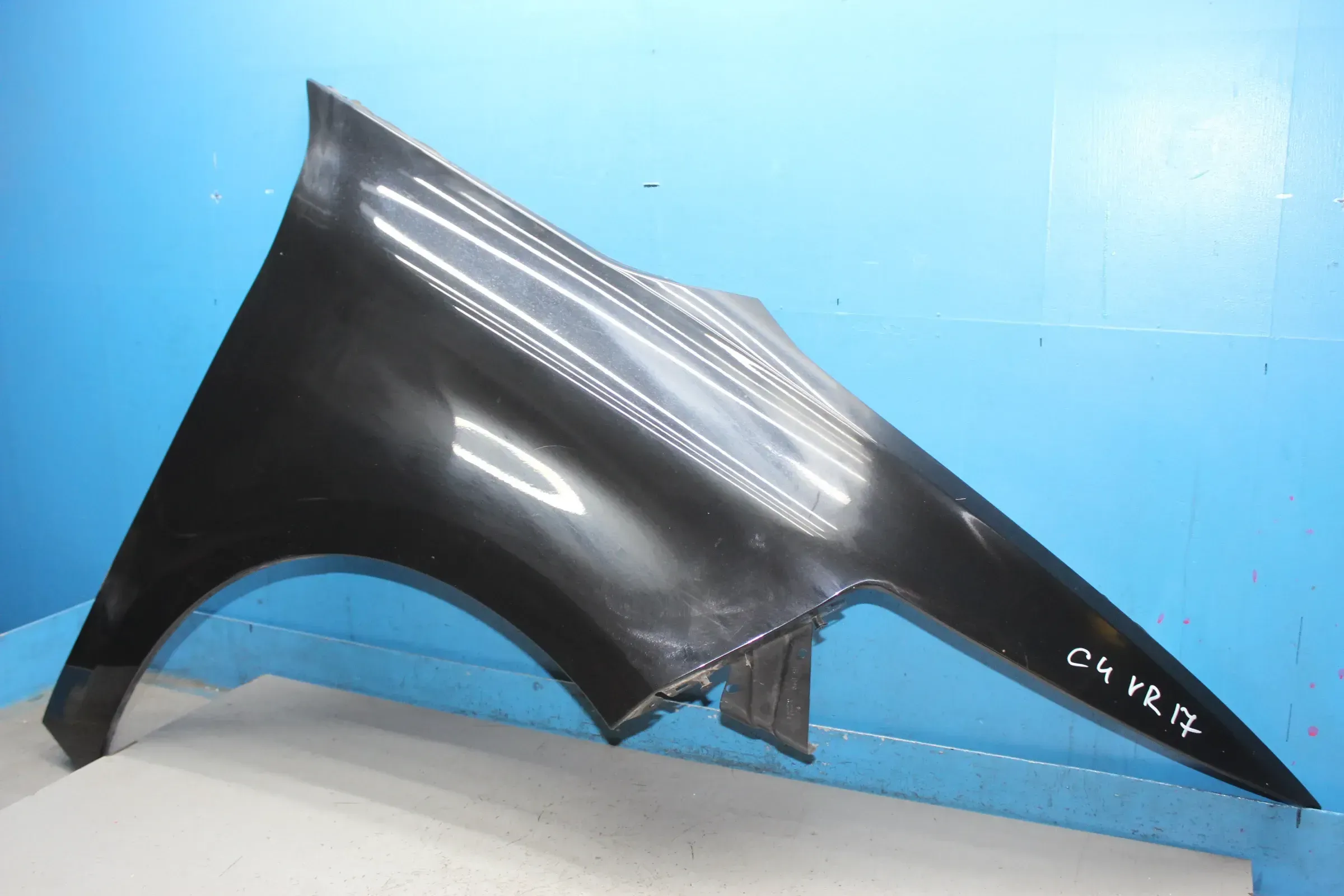 Kotflügel vorne rechts 9676919580 EXY, Schwarz Citroen C4 Picasso II Bj.17 - Bild 1