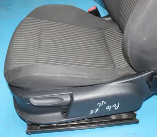 Fahrersitz Sitz vorne links VW Polo V 6R Bj.11 - Bild 2