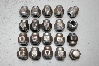 20x Radmutter Radschrauben SW 21 mm Mazda 5 CR19 Bj.10 - Bild 1
