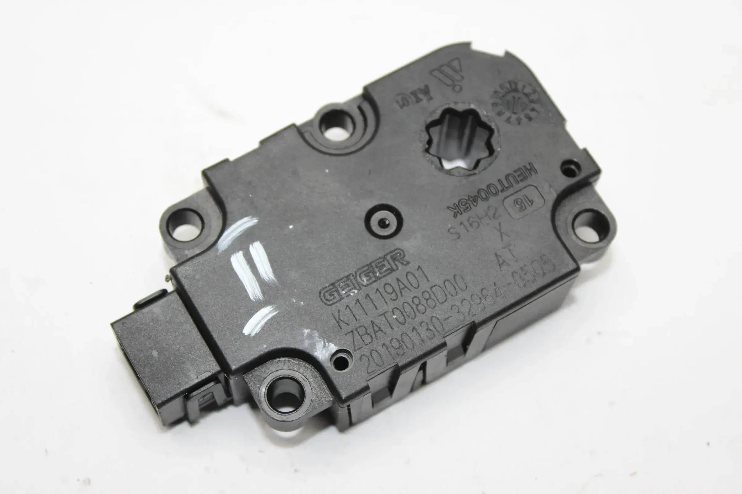 1x Stellmotor Klima Heizung K11119A01, ZBAT0088D00 Mercedes Benz GLC X253 Bj.19 - Bild 1