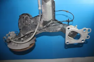 Hinterachse Achsträger Achse Bremssattel hinten Peugeot 5008 I 0E_ Bj.13 - Bild 7