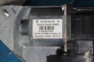 Fensterheber Motor mit Gestänge vorne links 9686618180 Peugeot 508 I 8D Bj.16 - Bild 4