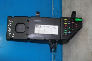 Sicherungskasten Steuergerät 13199490 KH 13181984 KB Opel Signum 2.2 Direct Bj05 - Bild 2