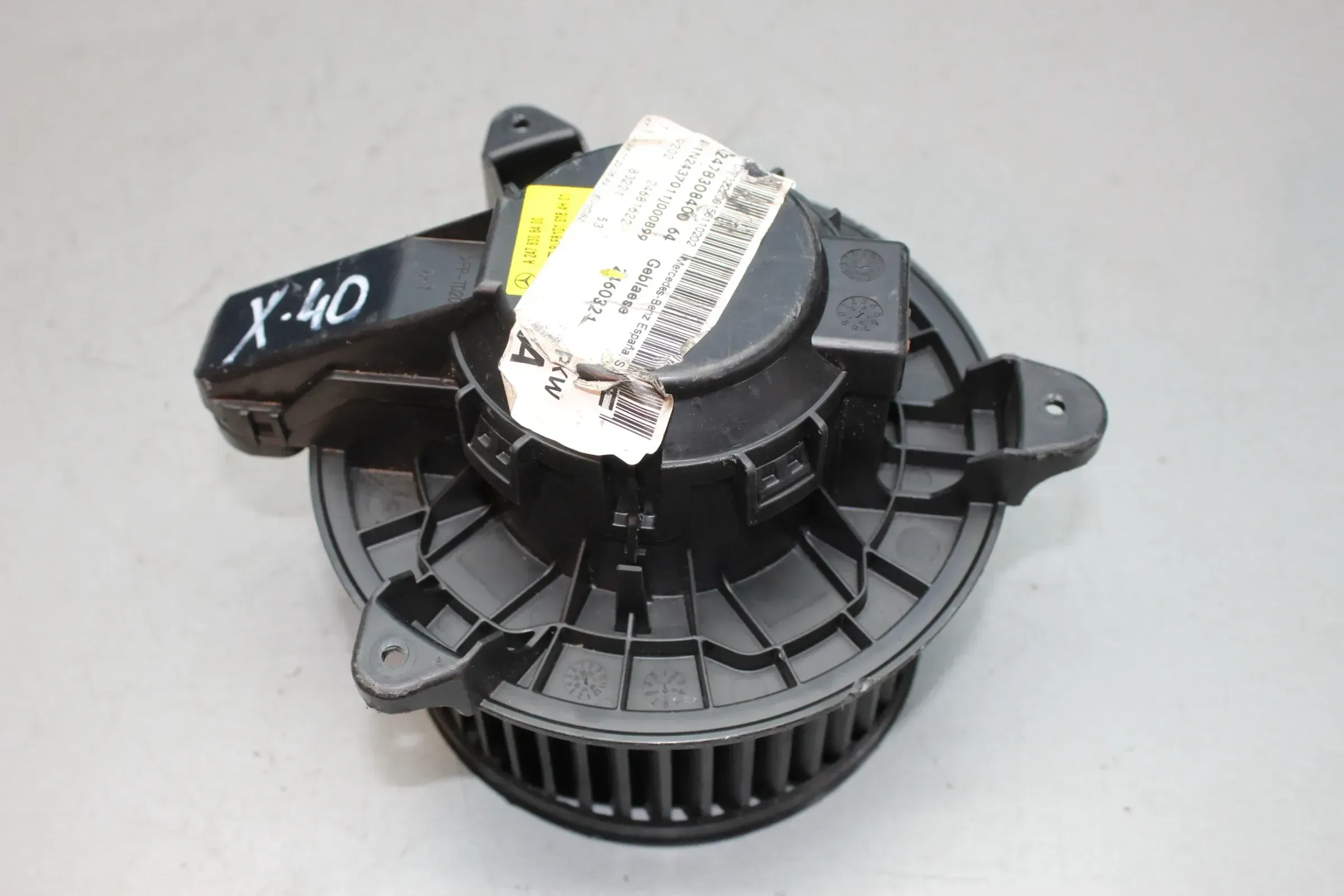 def. Gebläsemotor Heizung Gebläse Lüfter A2478308400 Mercedes W247 - Bild 1