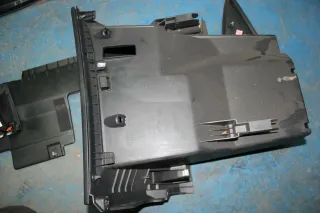 Renault Laguna III 3 Bj.08 Armaturenbrett Cockpit mit Airbag Handschuhfach - Bild 7