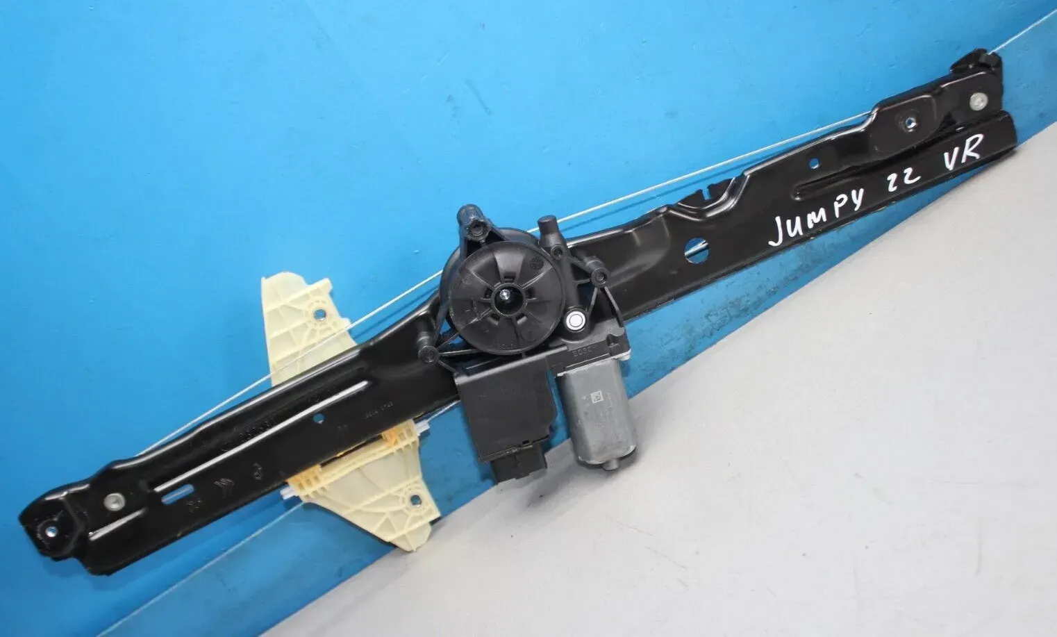 Fensterheber Motor Gestänge vorne rechts 9840159380 Citroen Jumpy III Bj.22 - Bild 1