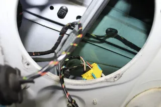 Citroen C4 I LC Bj.05 Tür vorne rechts Türscheibe Fensterheber Türschloss Kabel - Bild 9