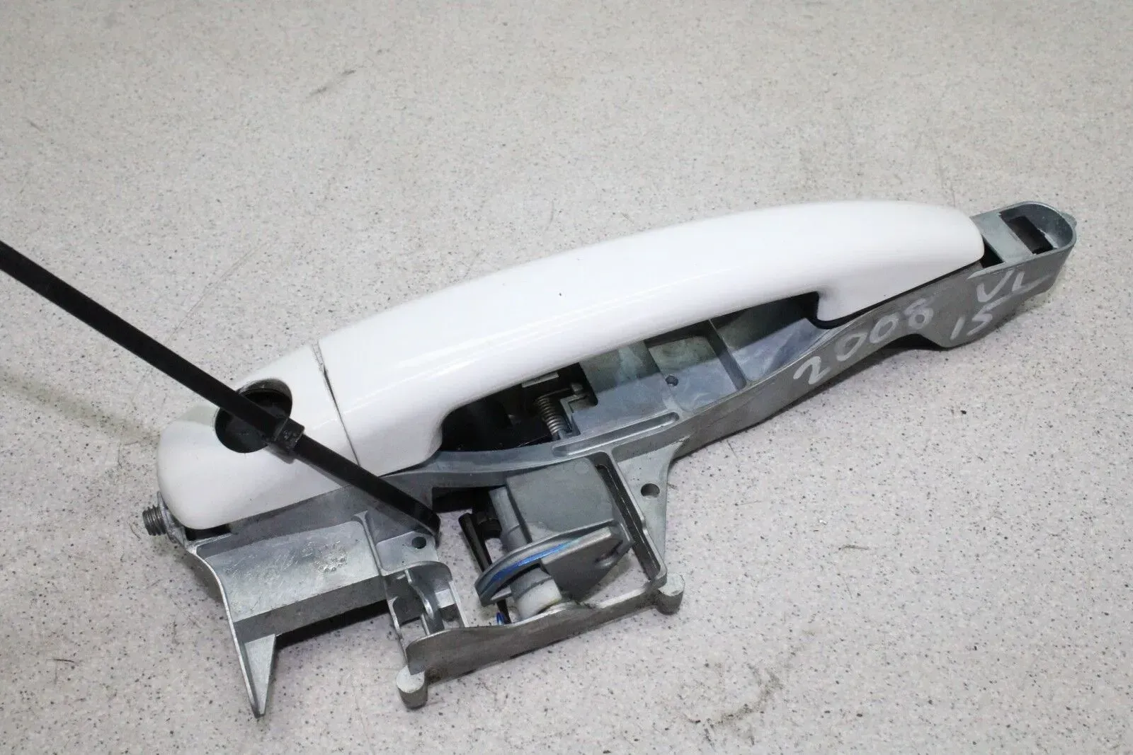 Peugeot 2008 Bj.15 Türgriff Griff außen vorne links 9680168680 - Bild 1