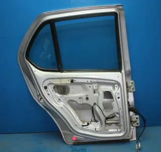 Tata Indica MAT6 Bj.09 Tür mit Türscheibe hinten links - Bild 8