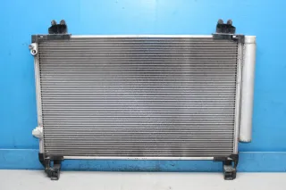 Klimakondensator Klima Kondensator Toyota Urban Cruiser 1.4 D-4D Bj.09 - Bild 2