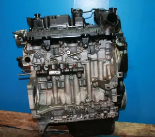 Diesel Motor 50 kW code 10FDAX 8HZ Citroen C3 II 1.4 HDi Bj.10 - Bild 6
