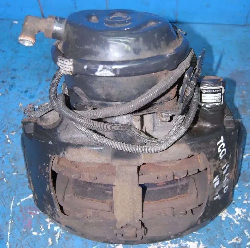MAN TGA Bj.2005 Bremssattel Federspeicher vorne rechts Knorr Bremse 81508046410 - Bild 1