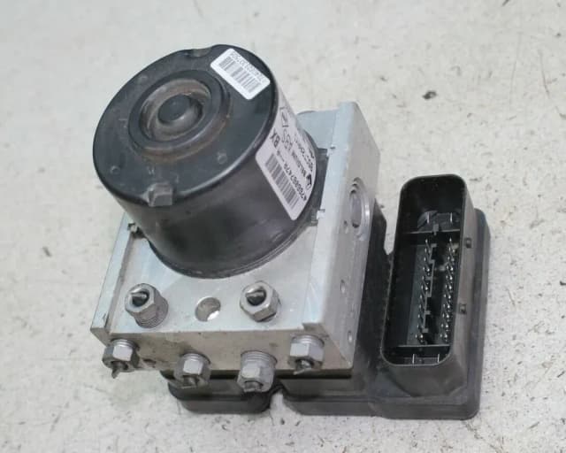 Article R943